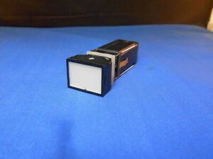 8208A1C14E4M1N1 MASTER SPEC. PUSH LIGHT SWITCH 28.0 DC WHITE ACTUATOR  NOS