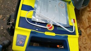 Zoll AED Plus Defibrillator with Pads Batteries and Carry Case