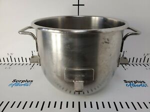Hobart VMLH 30 quart stainless mixing bowl